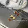 Popular Pulsera de Cinco Flores de Oro y Diamantes de 13 mm para Mujer, 18K que No se Desvanece, Gama Alta, Moderna, Simple, Estilo Versátil, Venta al por Mayor de Fábrica
