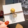 Goma para el pelo hueca con pedrería, popular en Dongdaemun, Corea, Accesorio elástico para el pelo de cristal cuadrado, No daña el pelo