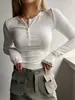 Nueva camiseta de manga larga para mujer estilo europeo y americano de Amazon, color liso, corte ajustado, con botones y diseño de punto acanalado