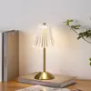 Luminária de Mesa Retrô Popular de Cristal com Dimerização de Três Cores, LED por Toque, Luxo Leve, Atmosfera de Alto Padrão, Luminária de Cabeceira para Quarto Interno