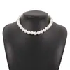 Collar Gargantilla Elegante de Perlas Grandes Exageradas Transfronterizo Cadena Corta para Clavícula de Mujer Collar de Perlas de Imitación Barrocas Colgante de Borla