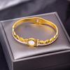Pulseira da moda estilo coreano com diamantes completos, mostrador redondo romano em madrepérola, aço inoxidável prateado, ouro branco, pulseira aberta com mola que não desbota