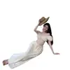 Vestido Traje de Hombros Descubiertos Estilo Puro Deseo, Conjunto de Dos Piezas Nuevo Estilo Veraniego para Chicas Sexys y Atrevidas en Color Blanco Crudo