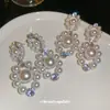 Pendientes Redondos Colgantes con Perlas y Circonitas Incrustadas de Aguja Plateada Pendientes de Estilo Palacio Retro Francés Pendientes Ligeros de Lujo de Alta Gama para Mujer