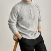 Suéter de cuello alto para hombre con patrón de punto circular, perfecto para otoño e invierno, con un estilo relajado, diseño de media cremallera y un look moderno y de alta gama con cuello alto y tejido de lana