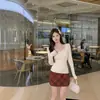 Camiseta base de manga larga para mujer con ribete de encaje, estilo falso dos piezas, adecuada para primavera, otoño e invierno, con botones en los hombros, top corto para usar en capas