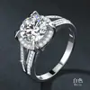 Anel de Prata Esterlina S925, Luxuosa Cravação Redonda de Braço Duplo, Anel de Moissanita Totalmente Cravejado de 2 Quilates, Anel de Noivado de Diamante de Luxo Leve com Quatro Garras