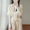Nuevo Chal Tejido de Lana Pura para Mujer Otoño/Invierno 2026 con Borlas y Bordes Deshilachados, Color Sólido, Bufanda Suave y Cálida, Chal Triangular