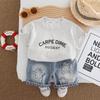 Conjunto Curto com Hotfix Inglês para Meninos Verão 2025 Vestido Estilo Coreano Estilo Estrangeiro Conjunto de Duas Peças para Crianças 3 Roupas de Moda para Bebês 5