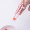 Palillos para los dedos para jugar, palillos para los dedos que no ensucian, fundas para los dedos, pinzas para alimentos, gadget para comer snacks, palillos auxiliares, soporte para palillos