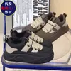 Versión coreana 2026 nuevos zapatos de papá de suela gruesa populares de verano para mujer, mocasines deportivos casuales, zapatillas versátiles que aumentan la altura para mujer