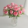 Amazon Supply Wholesale Ramo Artificial de Rosa de Té de 5 Puntas Hortensia Decoración para Sala de Estar Hogar Flor Artificial de Peonía de 6 Cabezas
