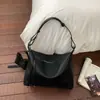Bolsas Retro Melanoides para Mujer 2026 Nuevo Pequeño Nicho Gran Capacidad Bolso de Mano para Viajes Diarios Bolso Cruzado de Hombro Único Simple