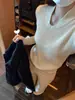 [Andy Veludo Lavado] Roupa estilo coreano: top de malha gola V manga longa cor de damasco, caimento justo, estilo curto, para mulheres, outono/inverno