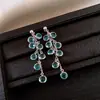 Aretes de Cristal Azul Glaciar Transparente con Borlas de Verano, Sensación de Lujo Ligero y Gama Alta, Aretes Versátiles, Aretes de Diseño Nicho