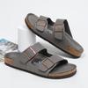 Novos chinelos casuais de verão para homens e mulheres, chinelos de cortiça da moda, sapatos modernos para casais ao ar livre, sandálias sem dedos e chinelos