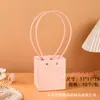 Día del Maestro bolsa de mano trapezoidal para ramo de flores portátil bolsa de papel kraft floral ins bolsa especial de PVC para floristería