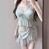 Traje de Baño de Dos Piezas Estilo Falda para Mujer Conjunto Nuevo de Tres Piezas 2026 para Vacaciones en la Costa Traje de Baño Dulce y de Alta Gama para Aguas Termales