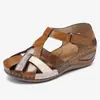 Exportação Amazon Transfronteiriça Sapatos Femininos Verão 2020 Novos Sandálias Femininas Retro Europeias e Americanas Bico Redondo Salto Plataforma Fivela Cruzada
