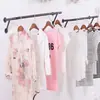 Loja de Roupas Femininas Espessada Prateleira de Exposição de Roupas Montada na Parede Haste de Pendurar Roupas Infantis de Aço Inoxidável Cabide de Roupas Pendurado Lateral Celebridade da Internet