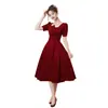 Vestido Rojo con Lentejuelas para Tostada para Mujer, Cuello Cuadrado, Mangas Cortas, Corte Ajustado, Vestido de Longitud Media para Fiesta de Compromiso, Vestido de Regreso a Casa de la Novia