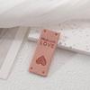 Color AMOR amor etiqueta de cuero hecha con cuero de ultrafibra marca etiqueta de terciopelo coreano accesorios de ropa para tocado DIY