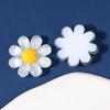 Pinza para el pelo de flor de margarita multicapa de color hielo transparente, clip de cuerda para el pelo, hebilla de zapato de pegamento de crema DIY, accesorios de resina al por mayor
