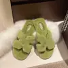 Pantuflas esponjosas Dopamine H para mujer, aptas para usar en exteriores, nuevo estilo otoño e invierno 2026, pantuflas de algodón de alta gama de suela plana inspiradas en Chanel