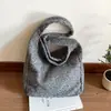 Bolsa de Hombro Perezosa Estilo Coreano 2026 Otoño Nuevo Bolso Cubo de Felpa Gran Capacidad Viaje Sensación Relajada Bolso de Hombro Único