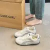 2026 Estilo Estudantil de Nicho Verão Sapatos de Treinamento Alemães Moda Novo Estilo Slip-on Casual Sapatos Esportivos Personalidade Feminina Malha Respirável
