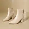 Dr. Preto. Botas Martens Femininas 2026 Nova Outono Retrô Bico Fino Metálico Botas Emagrecedoras Salto Grosso Botas Femininas Salto Alto Botas de Cano Curto