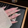 Pendientes Elegantes de Moda con Borla y Lazo de Lujo Ligero Pendientes Largos de Gama Alta Estilo Dulce y Fresco Pendientes Versátiles Accesorios para Mujer