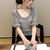 Blusa de Tricô Cor Sólida com Babados e Mangas Bufantes Curtas para Mulheres, Moda Nova Primavera/Verão Dongdaemun Coreano, Tendência