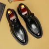 Zapatos nuevos de suela gruesa, piel de vaca, estilo británico, zapatos de vestir para hombre con hebilla, cuero genuino, zapatos de moda tendencia, zapatos blancos de cuero para hombre, venta al por mayor