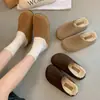 Pantuflas Birkenstock retro de cuero genuino para mujer que aumentan la altura, nuevo modelo de invierno 2025, slip-on de punta cerrada, medias pantuflas con forro de felpa
