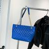 Cor sólida simples losango bordado linha bolsa de grande capacidade 2023 início do outono novo all-matching ins ombro sacola moda
