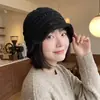 Gorro de Punto Calado Estilo Coreano para Mujer Otoño e Invierno con Adorno de Encaje, Gorro de Pescador Versátil, Adelgazante de Rostro, Protección para los Oídos, Gorro para Clima Frío