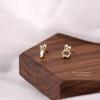 Pendientes de Plata Pura S999 de Conejo y Zanahoria para Mujer Pequeños Frescos y Lindos Diseño Asimétrico Pendientes de Plata de Ley del Bosque Venta al por Mayor