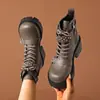 Botas Martin Elegantes 2026 para Otoño e Invierno, Versión Coreana con Remaches y Cordones, Moda Versátil para Mujer con Correas de Hebilla, Aumentadoras de Altura de Grado de Exportación