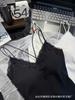 Camisola de Encaje Contrastante Estilo Nuevo de Primavera y Verano, Femenina con Tirantes Dobles, Top Tubo Exterior Delgado y Versátil
