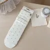 Calcetines estilo Miu, nuevos calcetines finos apilados de rayas verticales y puntos para mujer de otoño e invierno, estilo coreano, simples y versátiles, tela suave con carácter único