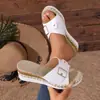Sandalias de Cuña Talla Grande para Mujer para Exportación, Nuevo Estilo Verano 2026, Diseño de Media Zapatilla con Hebilla de Cinturón, Punta Hueca, Sandalias Ligeras para Exteriores