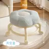 Banqueta Baixa com Rodinhas Florida Uso Doméstico Roda Universal Banqueta Pequena com Rodas Banco Dormitório Estudantil Quarto de Aluguel Banqueta para Trocar de Sapato