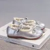 Zapatos para Niña 2026 Primavera y Otoño Nuevo Estilo Mocasines Zapatos de Cuero para Bebé Zapatos Planos con Cordones para Niños Zapatos de Princesa para Niña