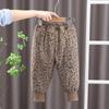 Calças Grossas de Algodão Forradas com Lã para Bebê Menina 2025 Inverno Novo Estilo Um Par de Calças Quentes de Inverno para Meninos Casuais Modernas Versáteis