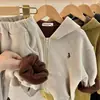Conjunto Macio e Grudado~2026 Novo Conjunto de Jaqueta de Fleece + Calça com Moletom Forrado de Fleece Infantil para Aquecimento no Outono/Inverno