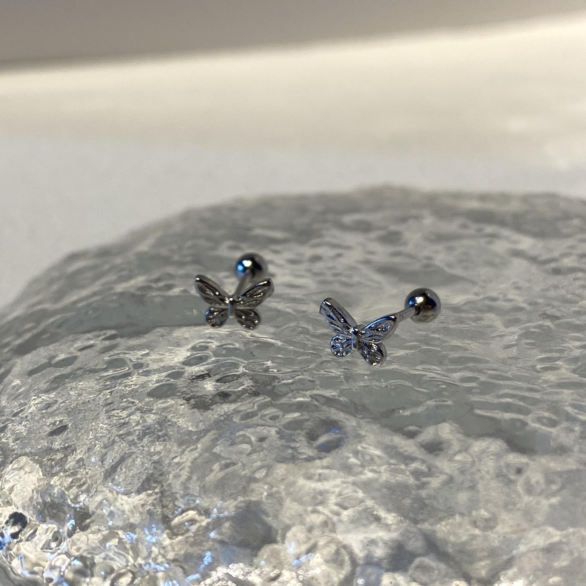 R65#蝴蝶螺丝耳钉