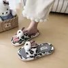 Pantuflas de felpa huecas antideslizantes para uso diario en casa, modernas, de doble cara, destalonadas, con estampado de leopardo, diseño de conejo de dibujos animados, slip-on, para mujer