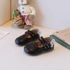 Sapatos de Couro para Meninas Sapatos de Princesa Infantil 2025 Outono Novo Sapatos Baixos para Menininhas Sola Macia Primavera e Outono Sapatos de Bebê