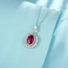Zhou Hengfu Jewelry se especializa en Collares Transfronterizos de Plata de Ley S925 para Mujer, Collares con Colgante de Rubí de Cultivo, Cadena Retro para Clavícula H